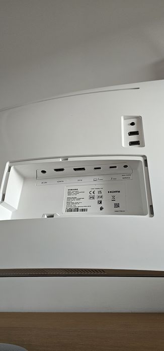 Monitor SAMSUNG C34J791WTP 1440p (34" - 100 Hz)
