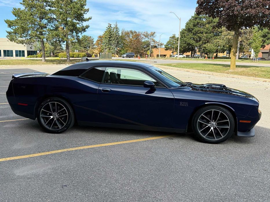 Dodge Challenger      2017