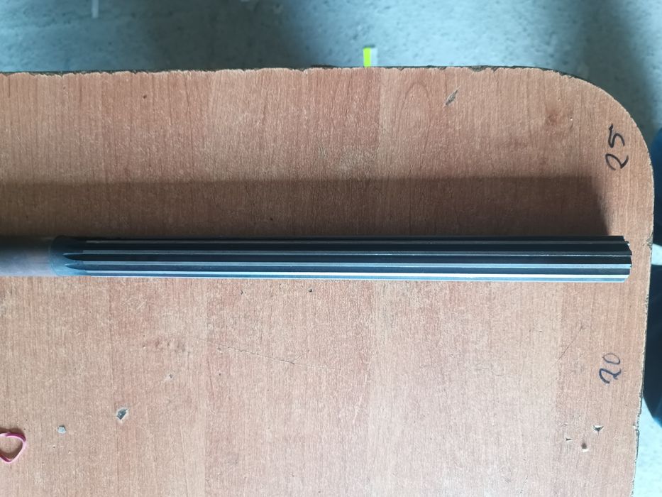 Rozwiertak ręczny HSS 30mm H7 werko 50 cmm
