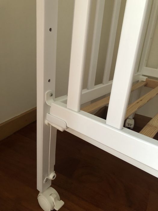 Cama berço grades e colchão como novos