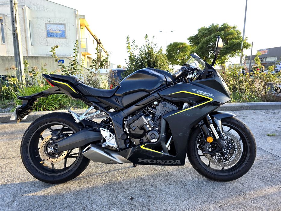 Honda CBR650R 2026/04 Nacional 1444km