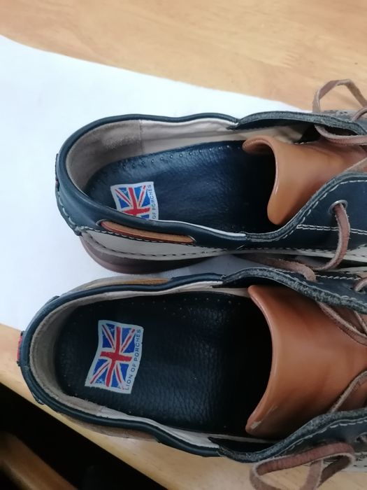 Vendo desocupar t 43 todos em couro