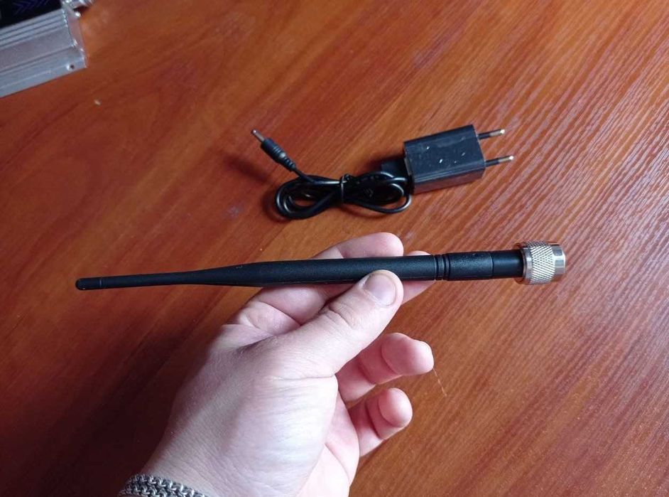 репитер усилитель мобильной связи стандарта gsm покрытие 150 м кв