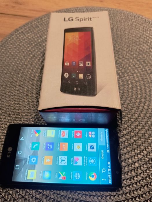 Smartfon  LG  Sport 4g LTE