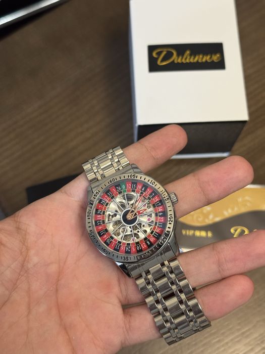 Часи/годинник механічний casino/казино/рулетка/NEW