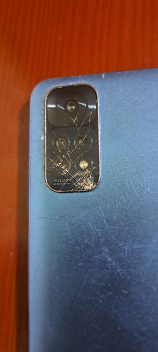 redmi note 11 на запчастини утопленник.