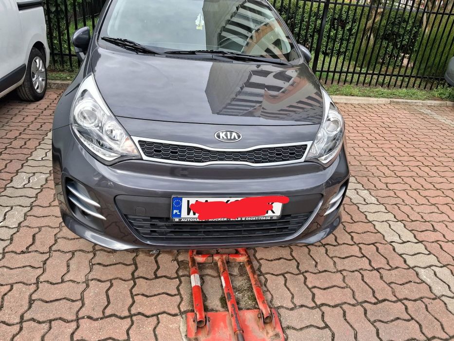 Samochód Kia Rio 2015r