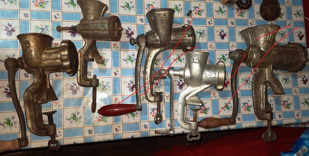 Овощная давилка.Мясорубки совдеповского производства