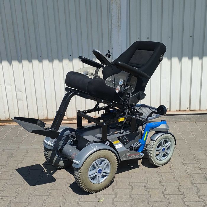 Wózek inwalidzki elektryczny terenowy Ottobock C2000 Recaro + nowe aku