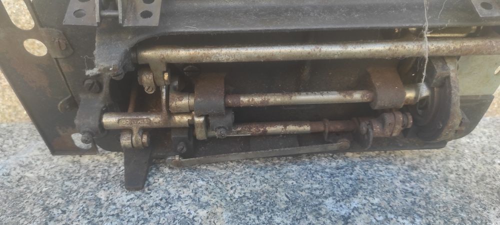 Cabeça de máquina de costura