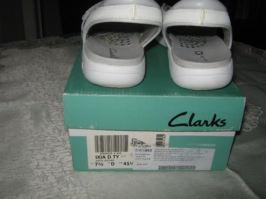 Босоножки Clarks р.41,5