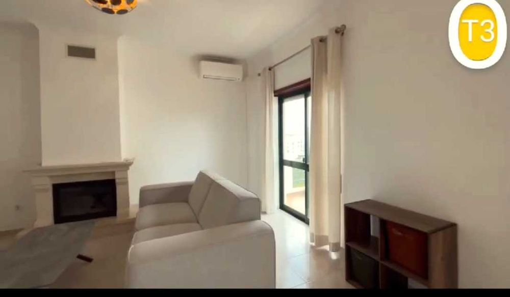 RENDA ANUAL: Elegante T3 com 5 Varandas | Quinta do Rodrigo, Portimão