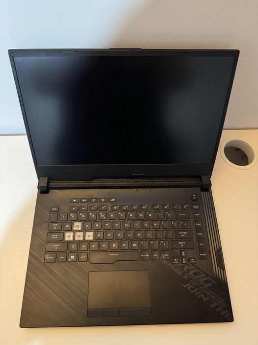 Laptop Asus rog strix g512li