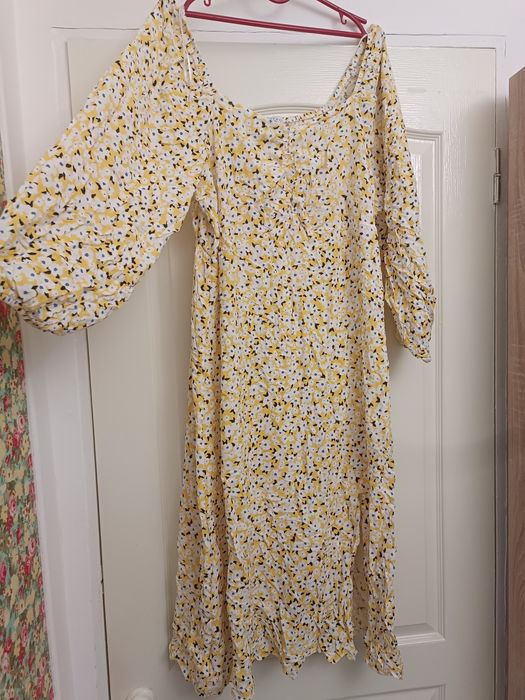 Жіноча красива сукня 48-50