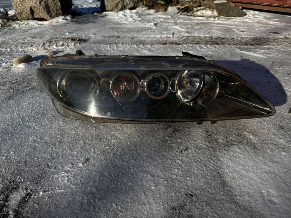 Фари на Mazda 6 GG 2007 року