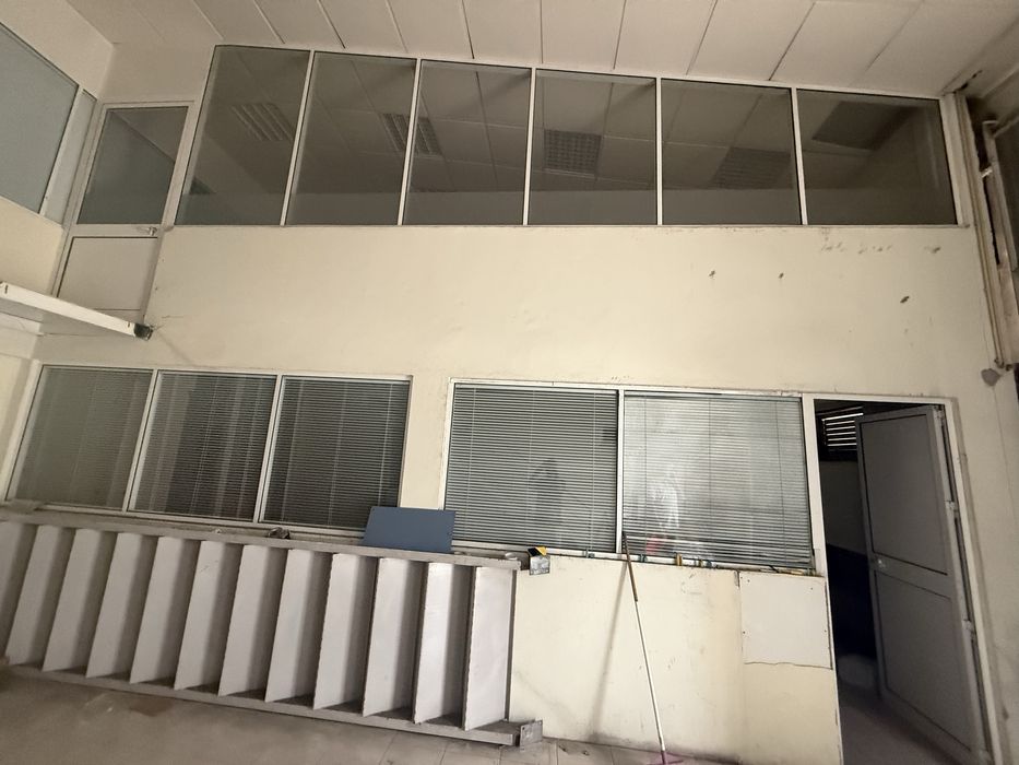 Estrutura Metálica + Material de Escritório – Vigas, Escadas, Divisórias, Vidros e Portas