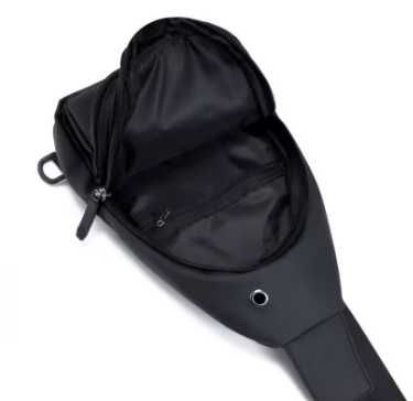 Bolsa/ Mala tiracolo Preta Impermeável