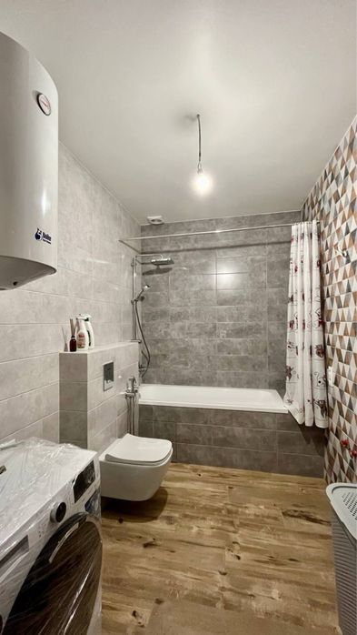 Продам СУЧАСНИЙ УКОМПЛЕКТОВАНИЙ ТАУНХАУС з ділянкою, Дослідна станція