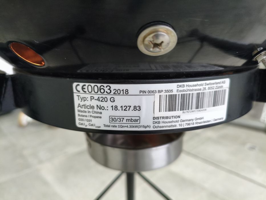 Churrasco a gás compacto Outdoorchef P-420G Minichef. 
É com
