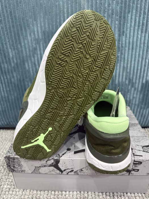 Buty chłopięce Jordan DAY1 EO (GS) r. 39 Nowe Oryginalne Khaki