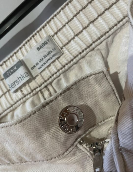 Calças baggy brancas