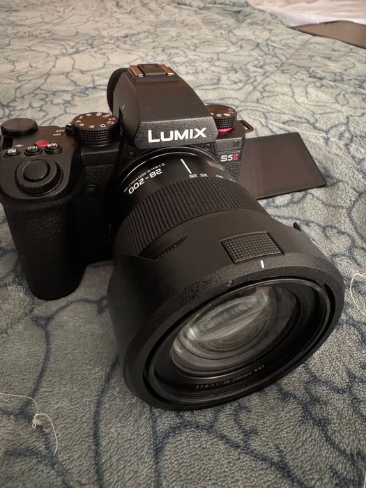 Lumix S5ii como nova + Lumix 28-200mm