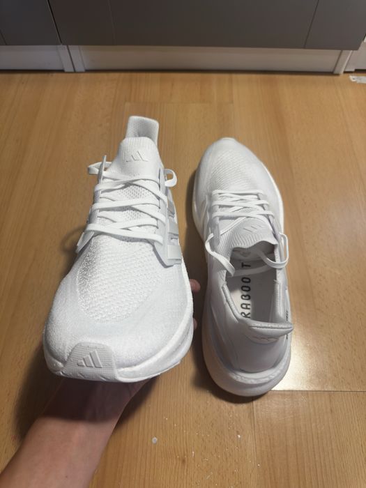 Adidas UltraBoost 5