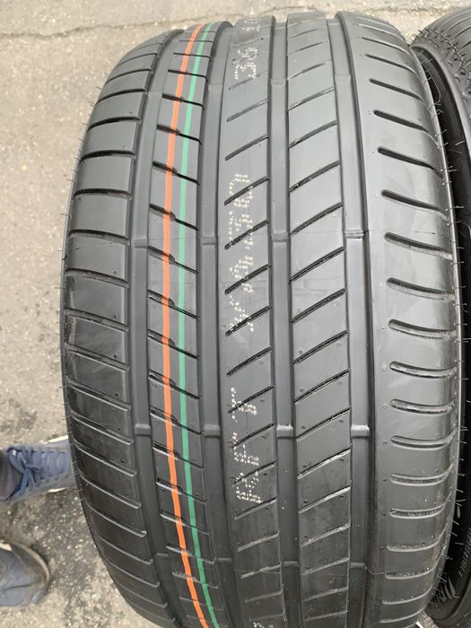 Шины разноширокие 305/40/20 275/45/20 Bridgestone Alenza 001