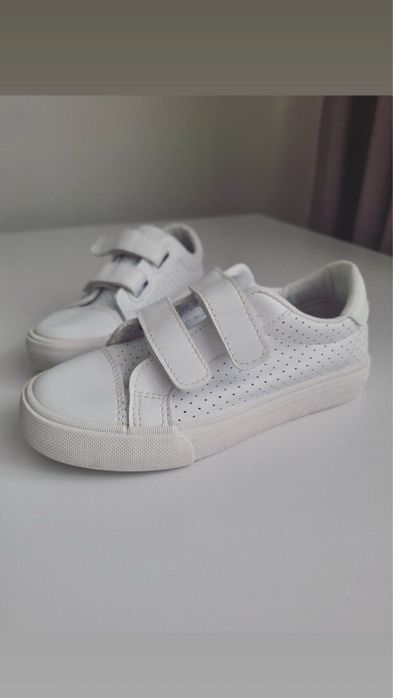 Кросівки, кеди білі шкіряні