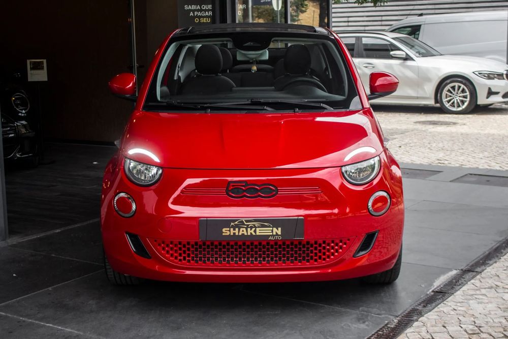 Fiat 500e C (RED)491394239300915206