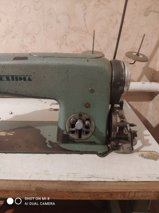 Швейна машинка Textima
