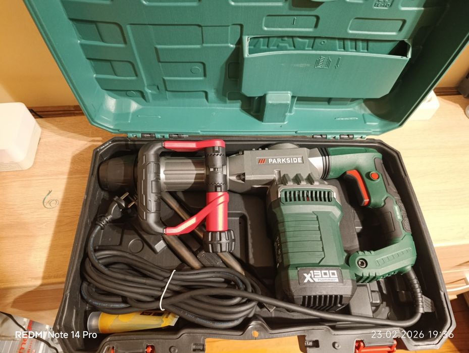 Відбійний молоток Parkside PAH 1300 C3