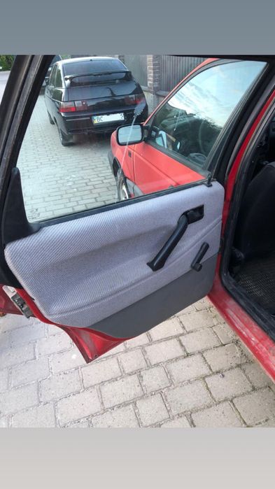 продається volkswagen passat