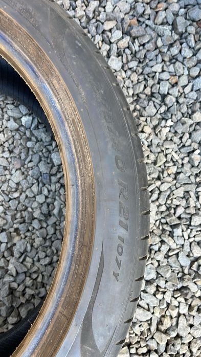 Літні різноширокі шини 275/40 R21 & 315/35 21 Pirelli PZero