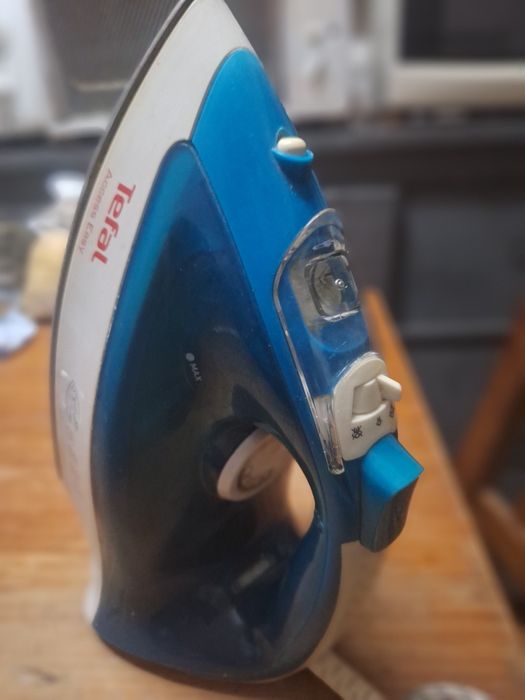 ferro a vapor Tefal Access Easy FV1511.