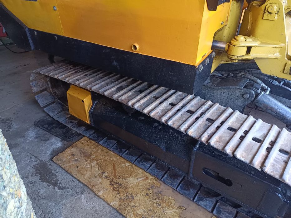 Giratória Yanmar YB30 com duplo hidráulico revisão completa