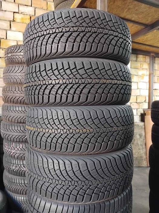 Шини бу 215/50 R17 Kumho WinterCraft WP71 Комплект Зима