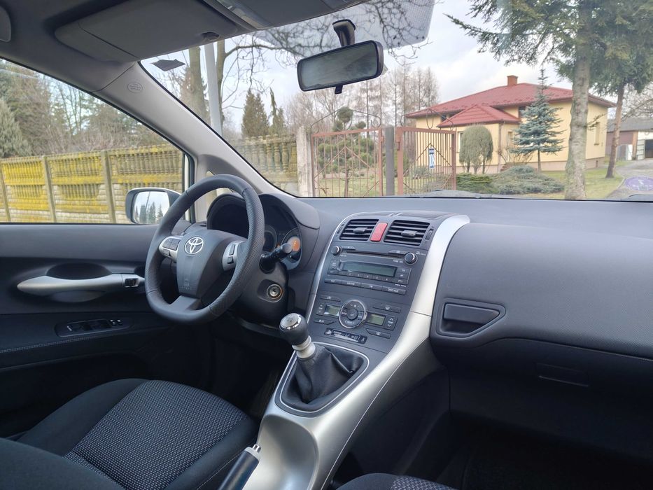 Toyota Auris 1.6 VVTI