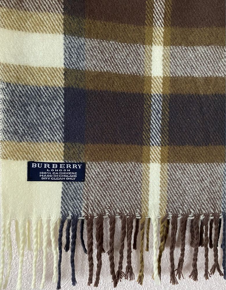BURBERRY barbour 900 Olx