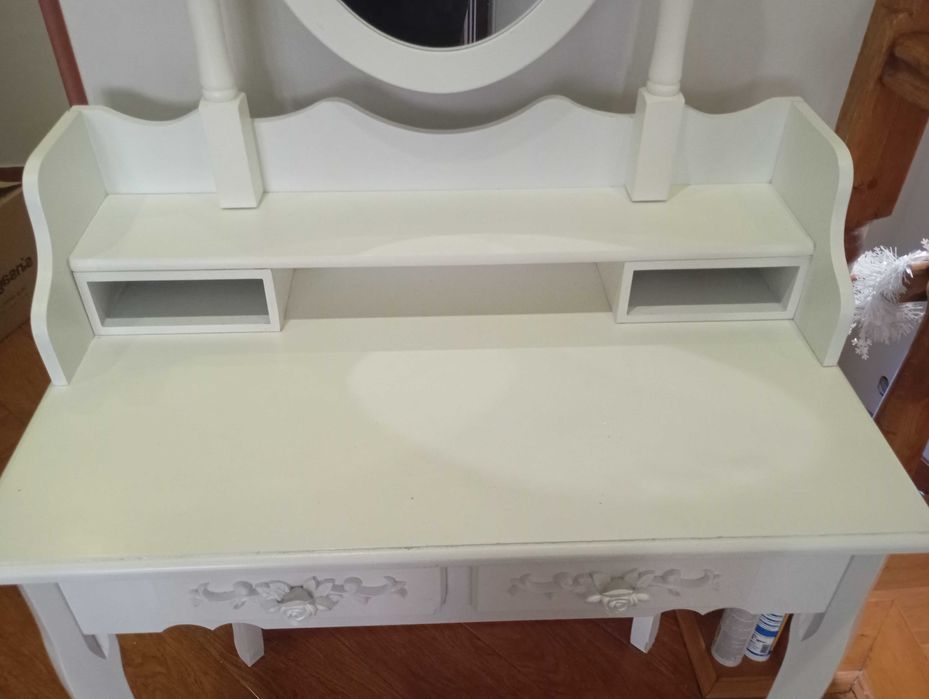 Toaletka dla dziewczynki