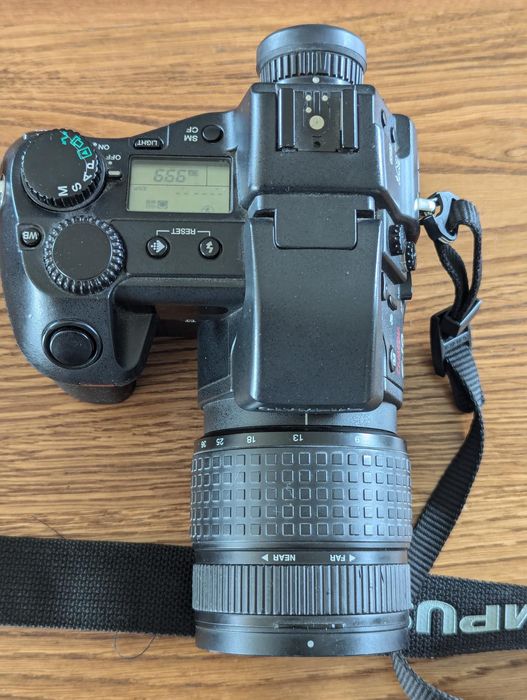 Olympus Camedia E-10 cyfrowy klasyk