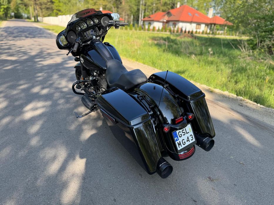 Harley Davidson Street Glide 114