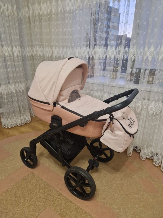 Продам коляску Ricci 2в1