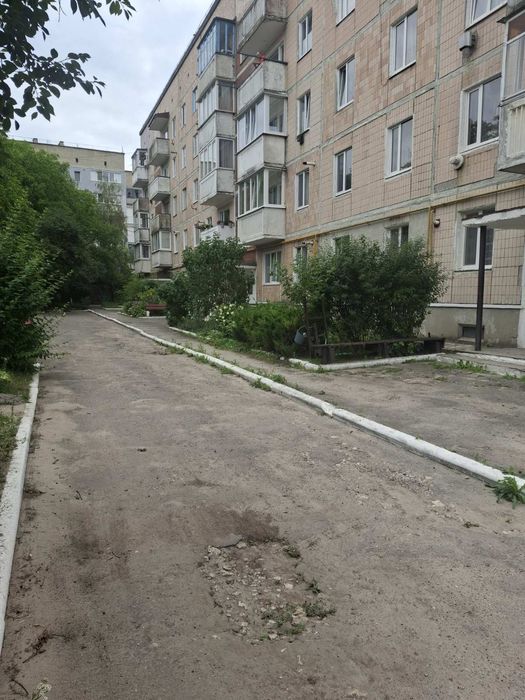 Продаж 3- кімнатної квартири м.Кременець