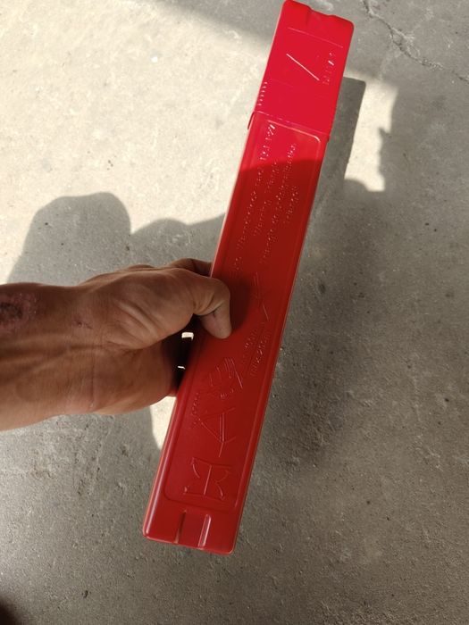 Trójkąt ostrzegawczy samochodowy