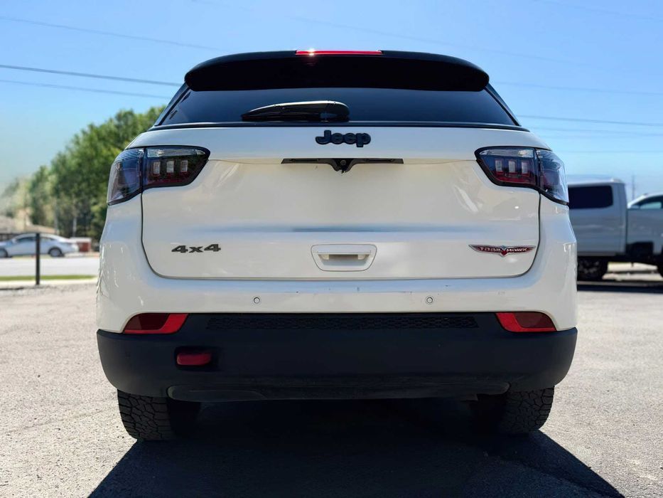 Jeep Compass      2021