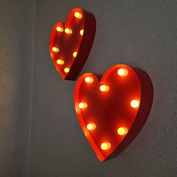 Lampa nocna , Lampka ścienna , Ozdobne oświetlenie.