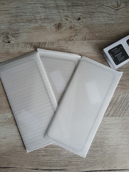 Продам 3 захисних скла