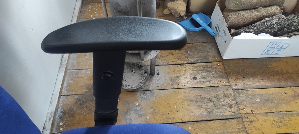 Fotele niebieskie biurowe