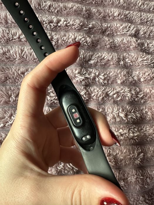 Смарт часы xiaomi mi band 4